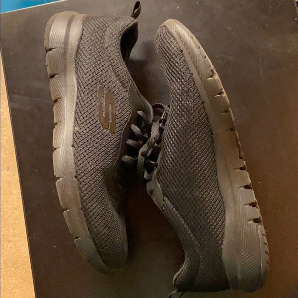 Women’s Skecher Sneakers